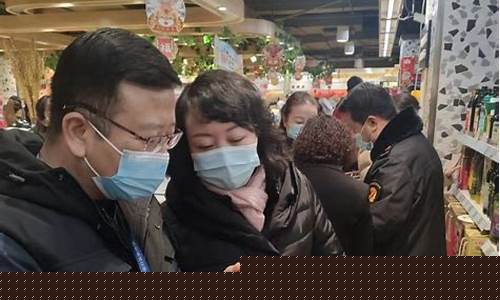 “consecutively” 在連續(xù)、依次地方面的用法及在序列描述中的應(yīng)用？