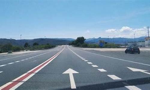 “subsequently” 在隨后、接著發(fā)生時(shí)的用法及與 “afterwards” 的異同？