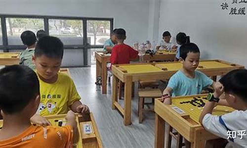 孩子喜歡下棋，怎么培養(yǎng)特長？