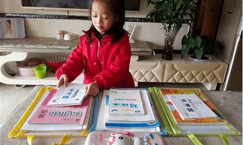 一年級(jí)孩子不會(huì)整理書(shū)包怎么辦？