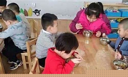 幼兒園的食堂飯菜營養(yǎng)均衡嗎？