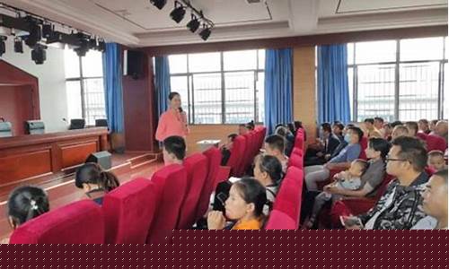 家長如何支持孩子參加體育美術(shù)的美術(shù)比賽和活動？