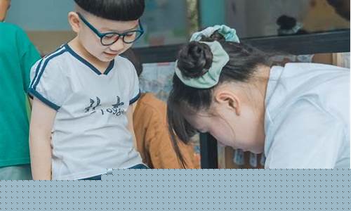 孩子在幼兒園不合群怎么辦？
