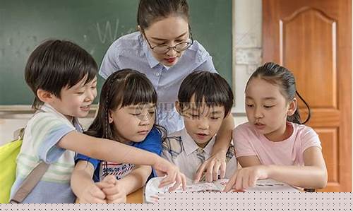 一年級孩子在學(xué)校和同學(xué)吵架了怎么處理？