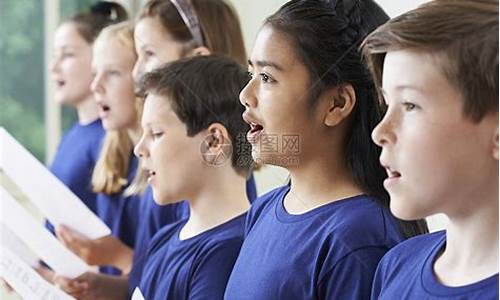 孩子對唱歌感興趣但五音不全怎么辦？