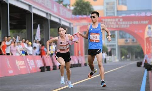 體育比賽中的團隊協(xié)作關(guān)鍵因素是什么？