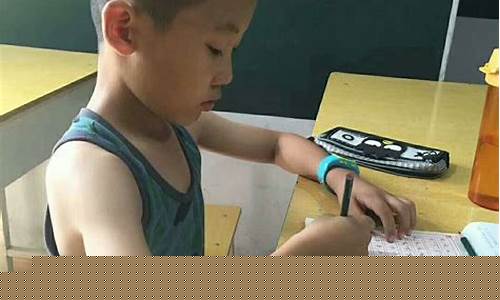 六年級孩子寫作業(yè)字跡潦草怎么糾正？