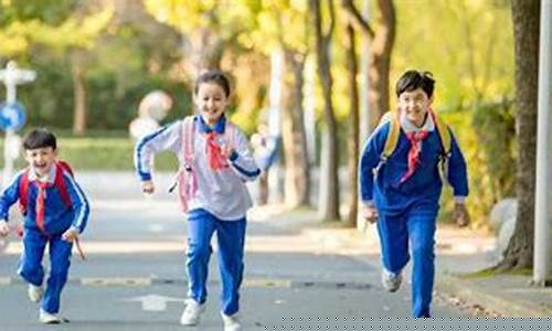 初二孩子總是和同學(xué)發(fā)生矛盾怎么解決？