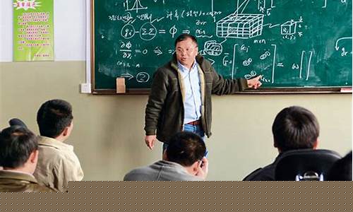 科學(xué)家如何培養(yǎng)出能發(fā)出綠光的小豬？