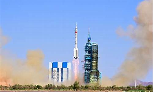 太空發(fā)射前，前三名宇航員會(huì)召開(kāi)新聞發(fā)布會(huì)嗎？