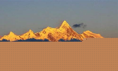 陸地上的山峰是否普遍高于海底山脈？