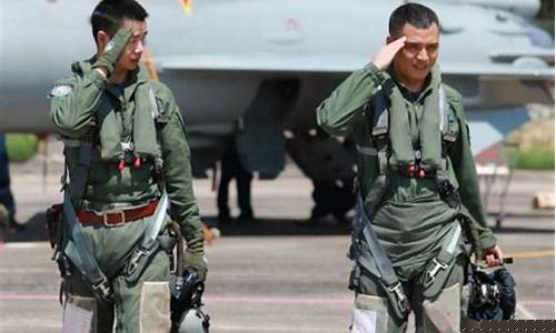 中國空軍飛行員配備專用手表了嗎？